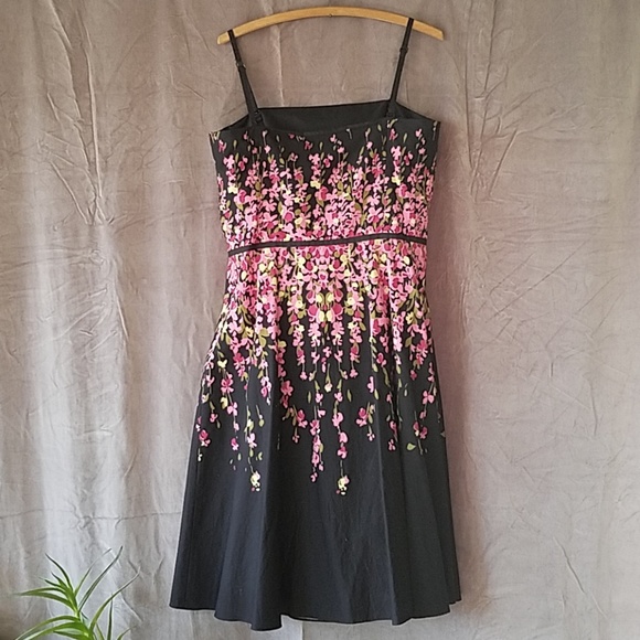 Convertible floral beauty - Picture 3 of 4